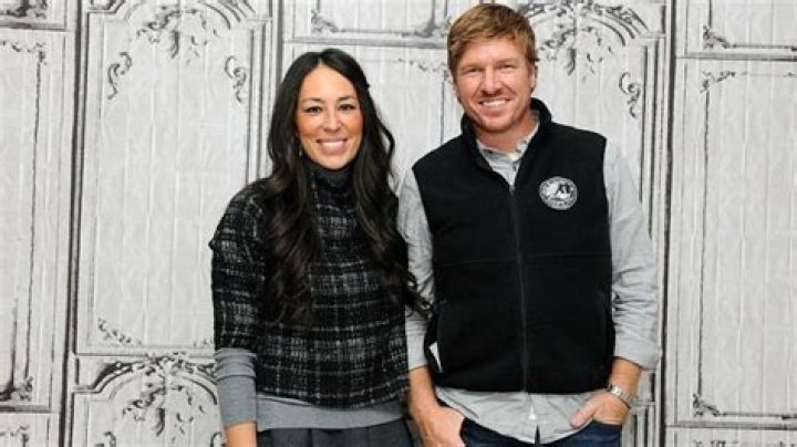 Do the Gaines still live in their farmhouse?