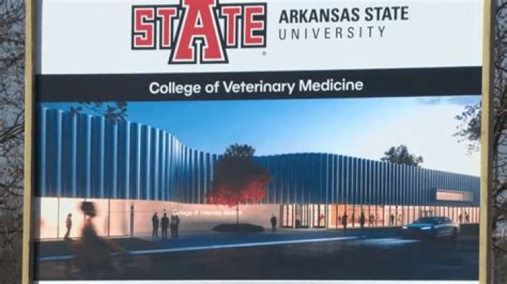 Does Georgia have a veterinary school?