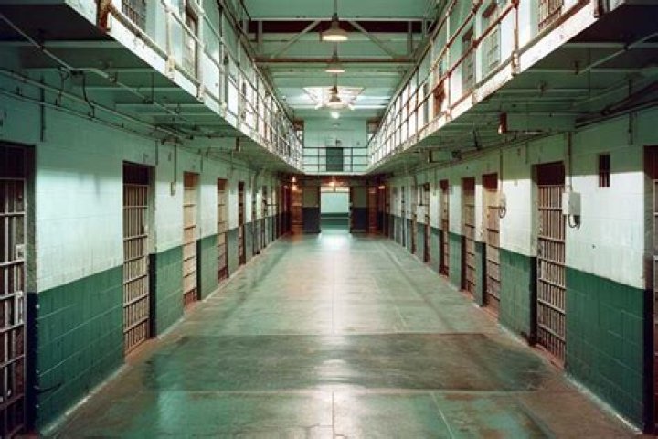 How many correctional facilities are there in Texas?