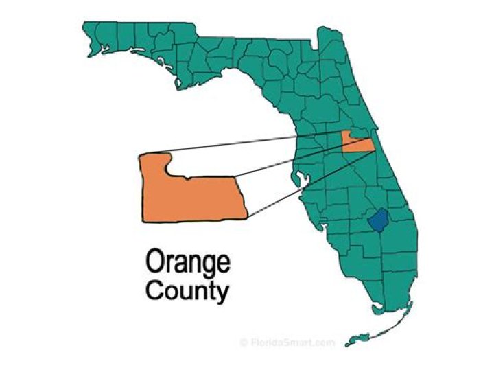 How many departments or agencies are in Orange County Florida government?