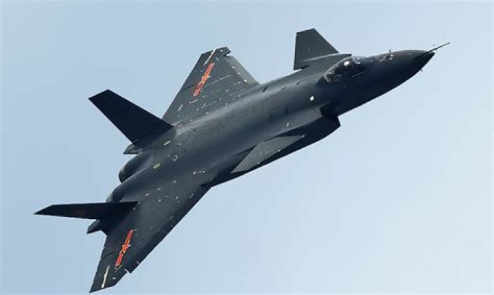 How many J-20 does China have 2021?