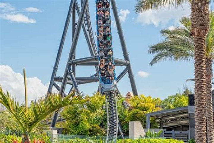 How much does it cost to build a Locost?