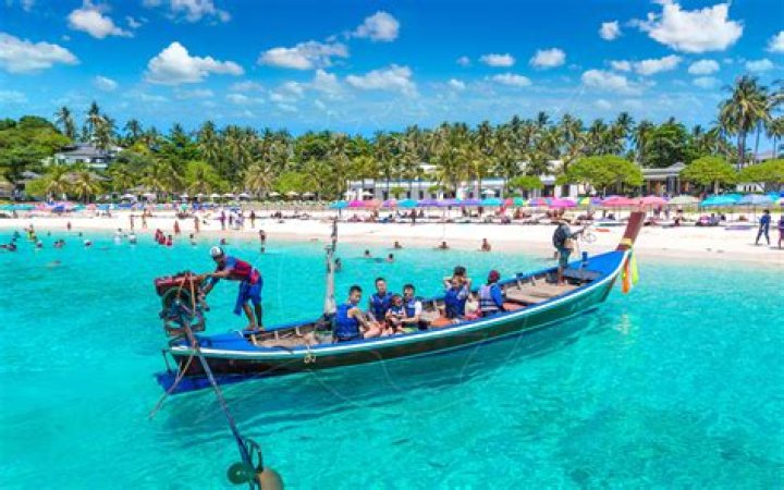 How to get to Racha island?