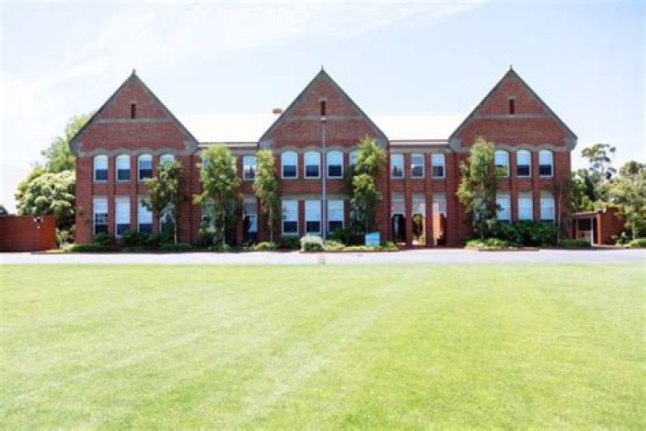 Is Geelong Grammar a good school?