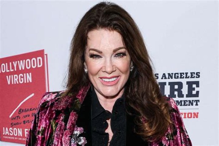 Is Lisa Vanderpump in financial difficulty?