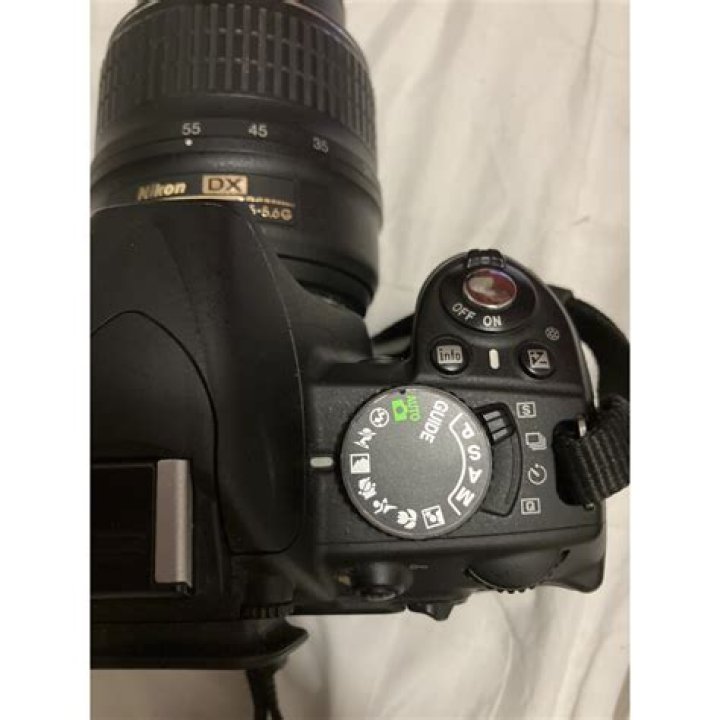 Is Nikon D3100 discontinued?