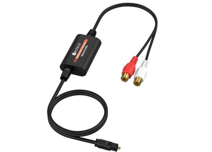 Is there an Adaptor for an optical cable?