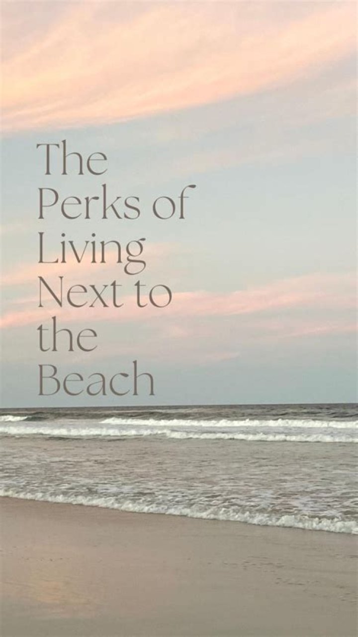 What are the perks of living in Golden Oak?
