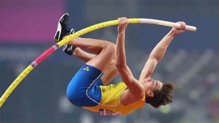 What body type is best for pole vaulting?