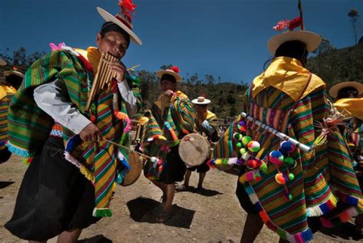 What dance is Bolivia known for?