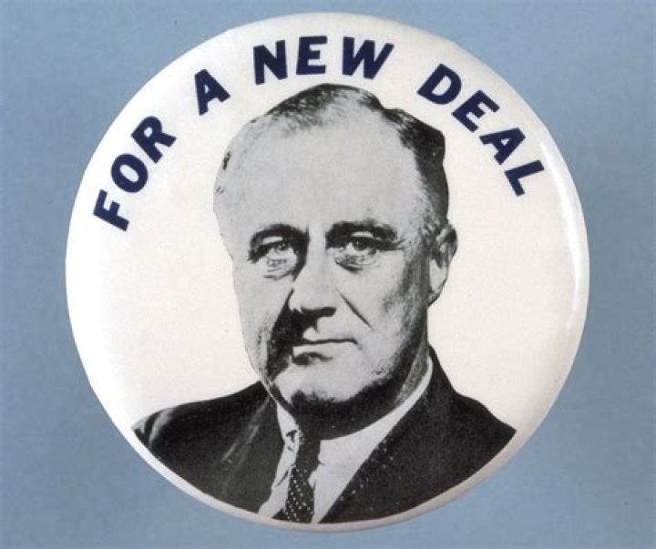 What New Deal agency helped artists?