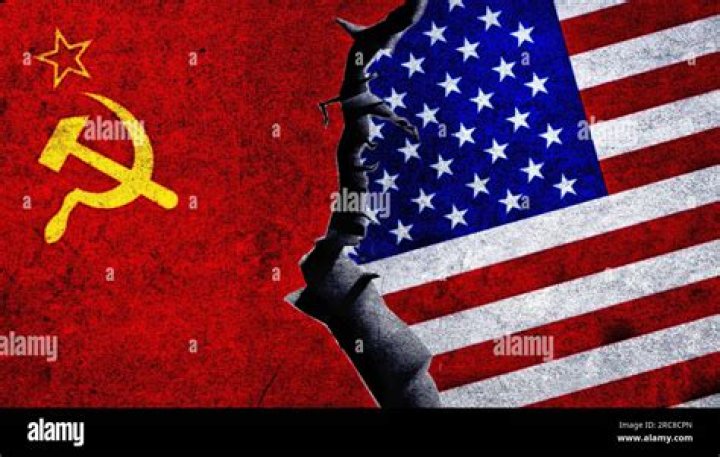 What was the main difference in political ideology between the United States and Soviet Union?