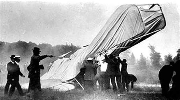 When was the first aviation accident?