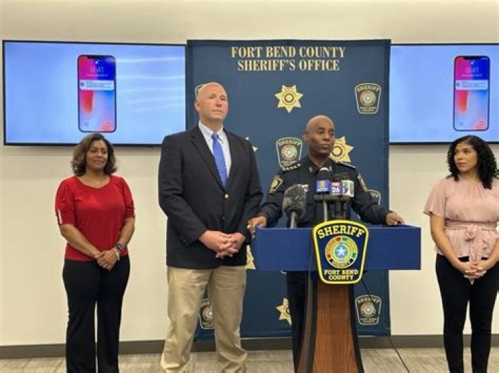 Who is running for sheriff in Fort Bend County?