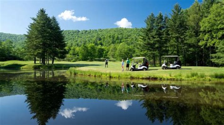 Who owns the Raven golf Course?